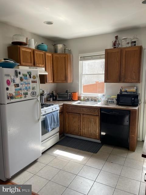 Primary Photo - 434 Miller St