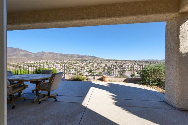 Building Photo - Age Qualified Single Story in Solara with ...