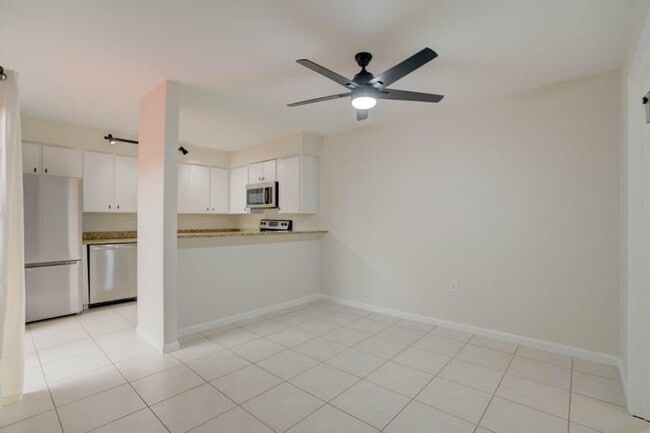 Foto del edificio - 904 9th Ct