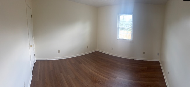 Building Photo - 104 Lauderdale Dr