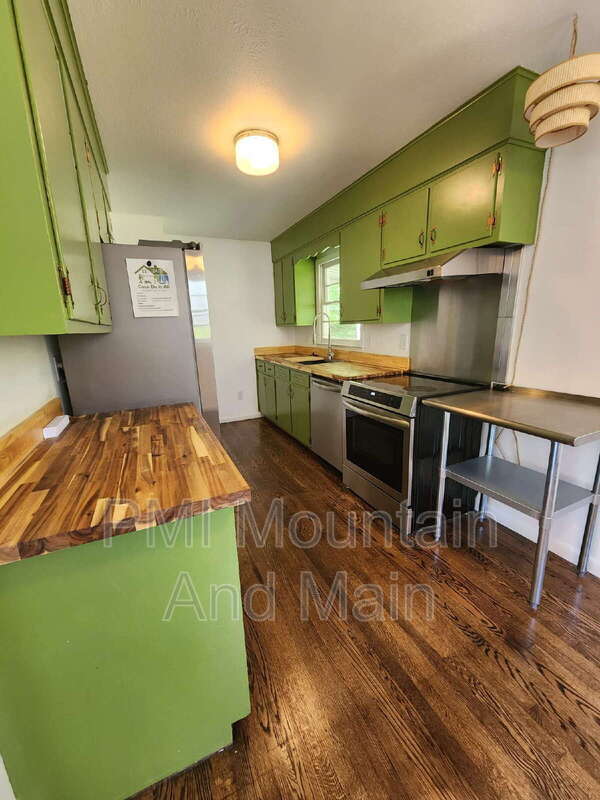 Foto del edificio - 9 Friendly Hollow