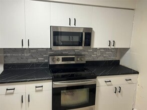 Building Photo - 15241 SW 80th St