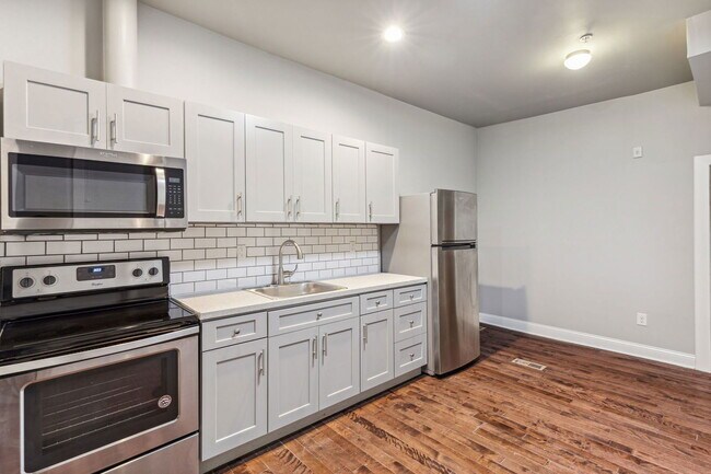 Photo - 2928 W Oxford St Townhome