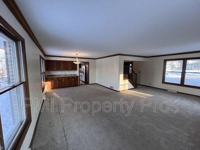 Building Photo - 3204 Chateau Ct