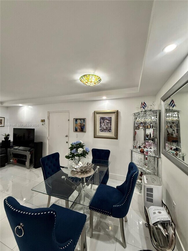 Foto del edificio - 9441 SW 4th St