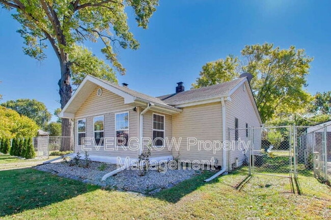 Photo - 321 Albany St House