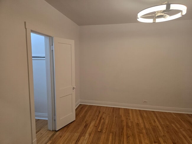 Building Photo - 2896 S Archer Ave