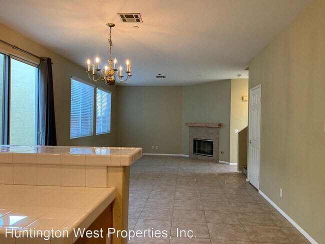 Building Photo - 4 br, 2.5 bath House - 6221 Villa Ryan Way