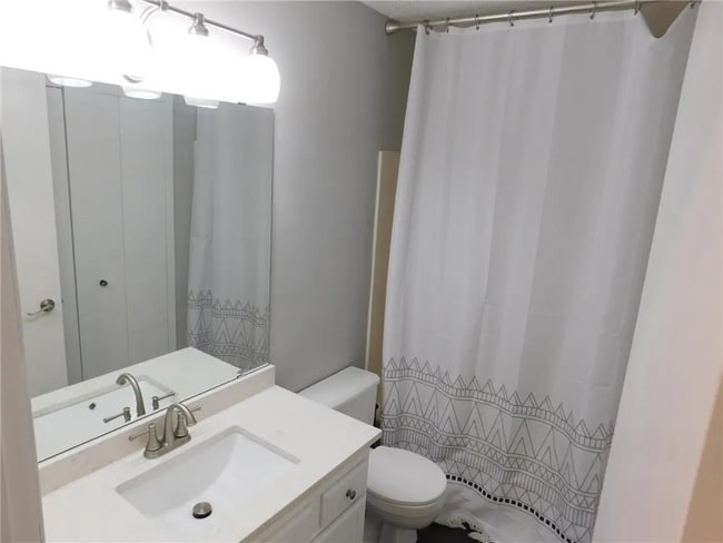Bathroom - 2439 Grenadier Ave N
