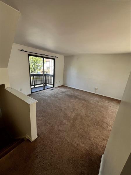 Foto del edificio - 121 Bellwood Ct