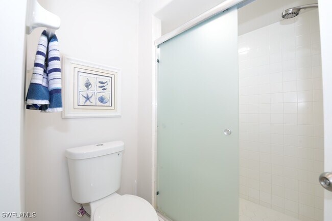 Foto del edificio - 13050 Amberley Ct