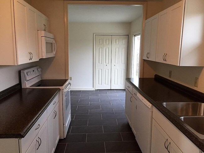 Foto del edificio - 664 Stevenson St