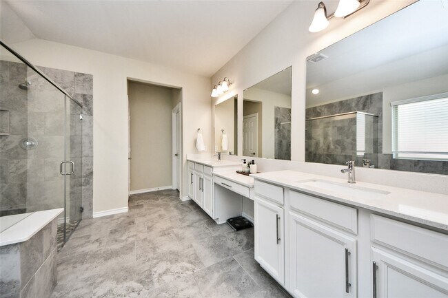 Foto del edificio - 25119 Sundance Park Ln