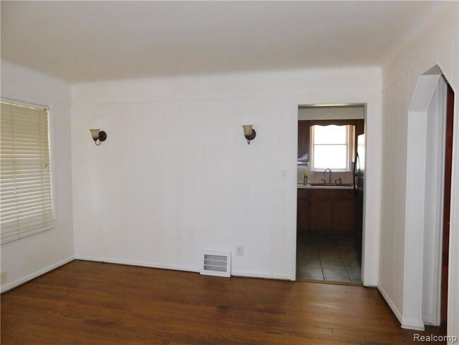 Building Photo - 17221 Palmer St