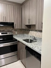 Building Photo - 44 SE 14th St