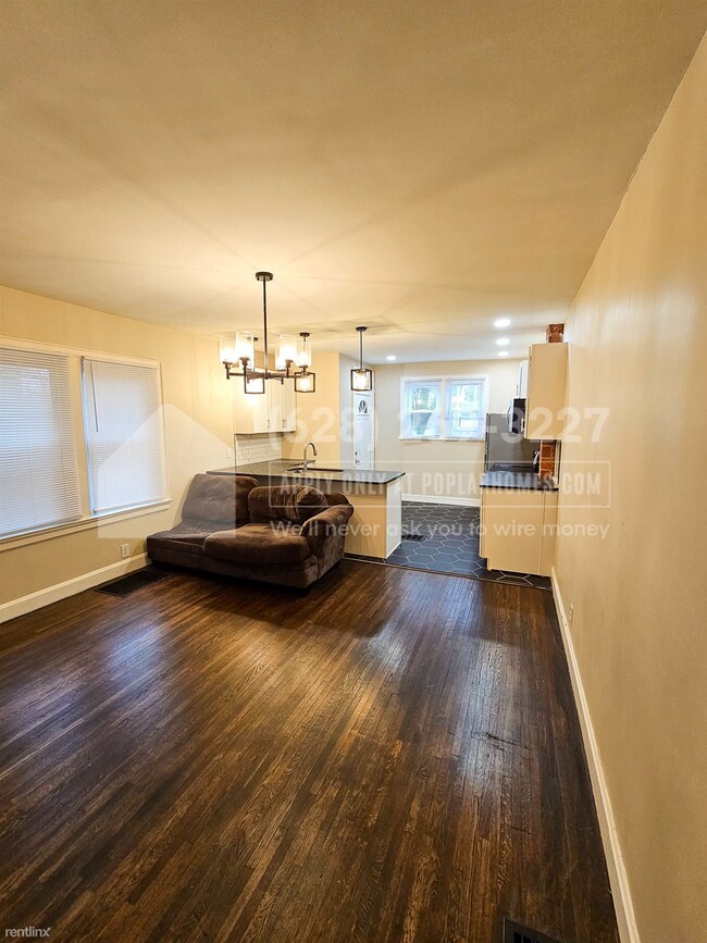 Building Photo - 3 br, 1 bath House - 1352 Oakwood Avenue -