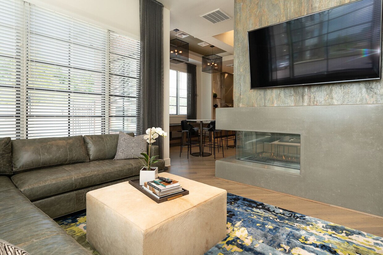 Foto principal - 807 Creekside Terrace Way