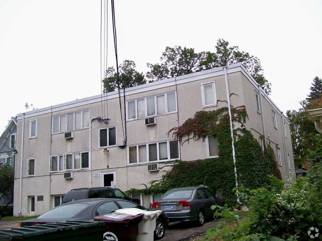Building Photo - 3212 Fremont Ave S