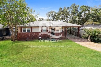 Building Photo - 501 Lindenhurst Dr Building Photo - 501 Lindenhurst Dr