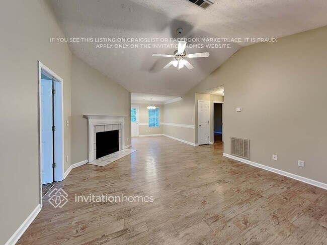 Foto del edificio - 135 Hidden Brook Trail