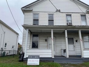 Building Photo - 207 W Industrial Blvd