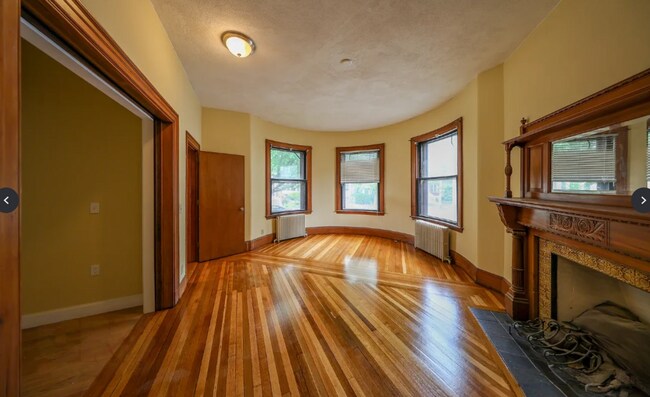 Building Photo - 22 Grand View Ave