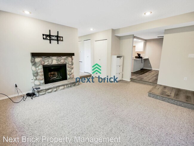 Foto del edificio - 2 br, 2 bath House - 12712 NE 120th St Uni...