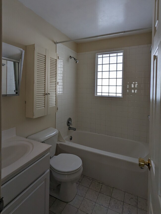 Bathroom - 1320 Crawford Ave