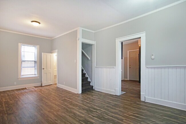 Foto del edificio - Unlock the Door to Your New Home!