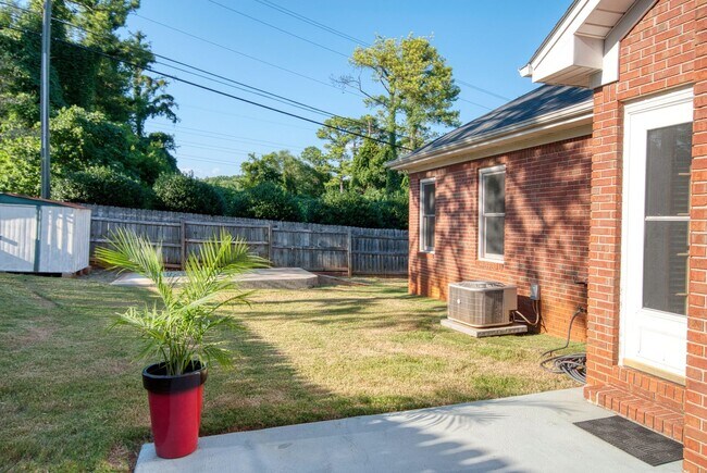 Foto del edificio - 1000 Eagle Pass Way