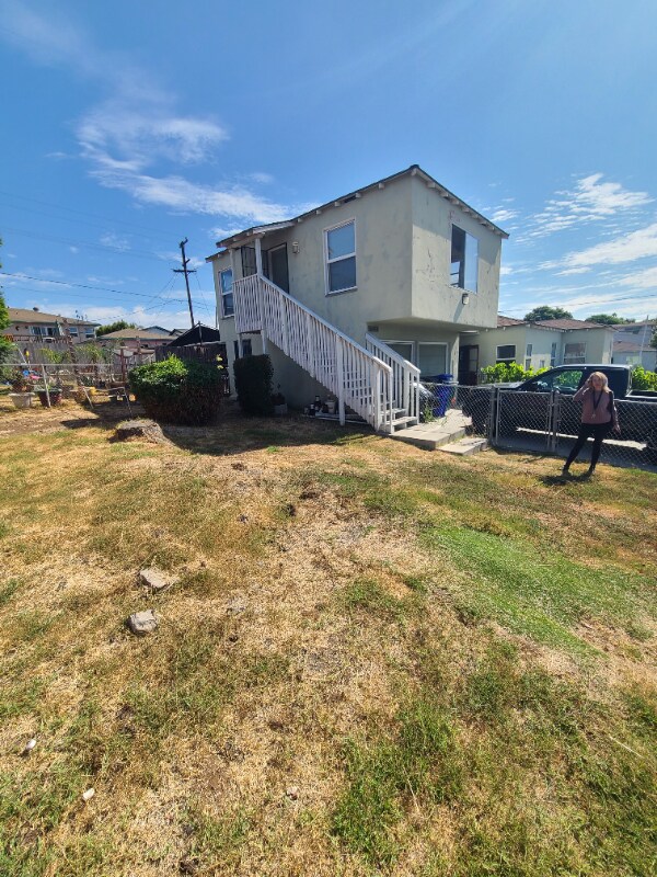 Foto del edificio - 6048 Bradford St
