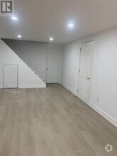 Building Photo - 21 Hawkstone Crescent