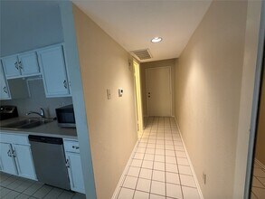Building Photo - 14777 Wunderlich Dr