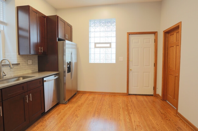 Foto del edificio - 1506 W Erie St