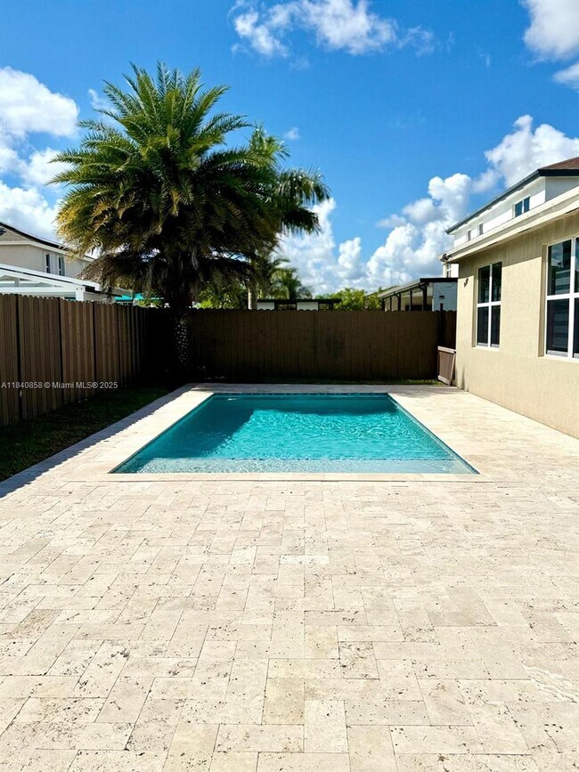 Foto del edificio - 27721 SW 134th Ct