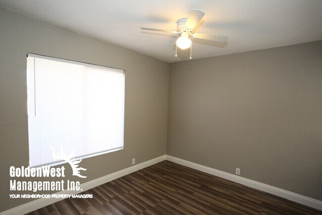 Building Photo - 6245 Bellota Dr