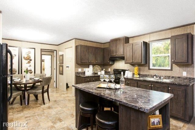 Primary Photo - 3 br, 2 bath Mobile Home - 916 Boxwood Dr