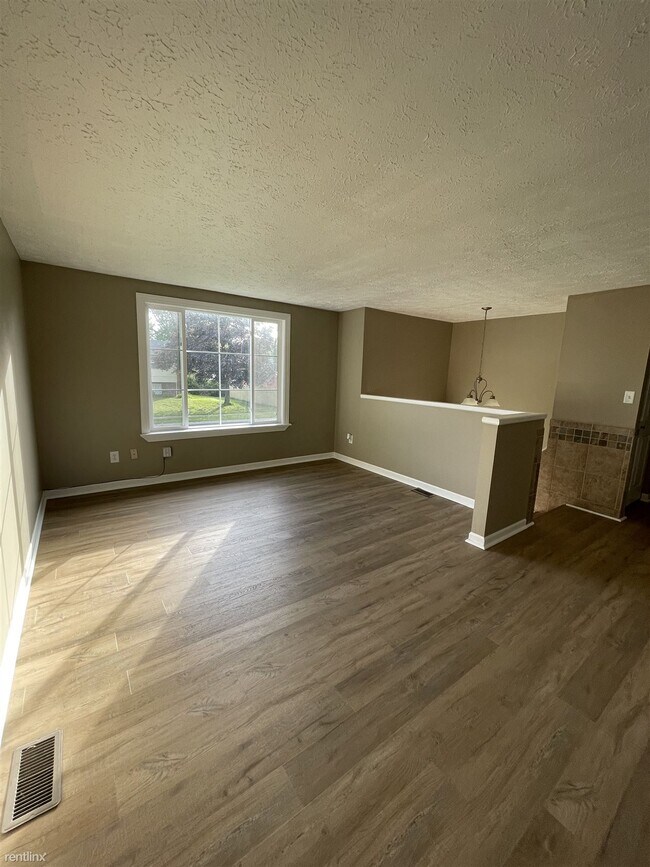 Building Photo - 4 br, 2.5 bath House - 6630 Cordova Drive