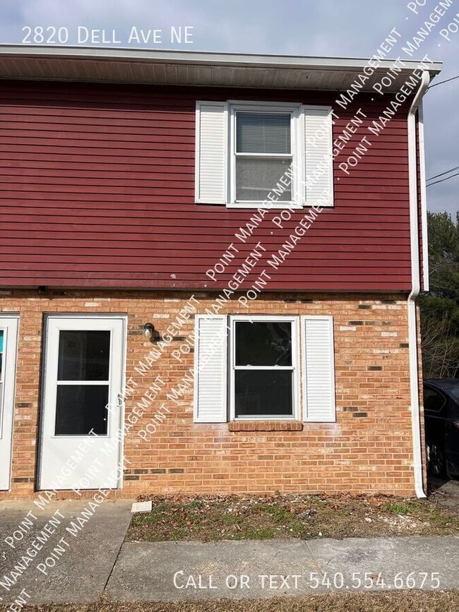 Building Photo - 2820 Dell Ave NE