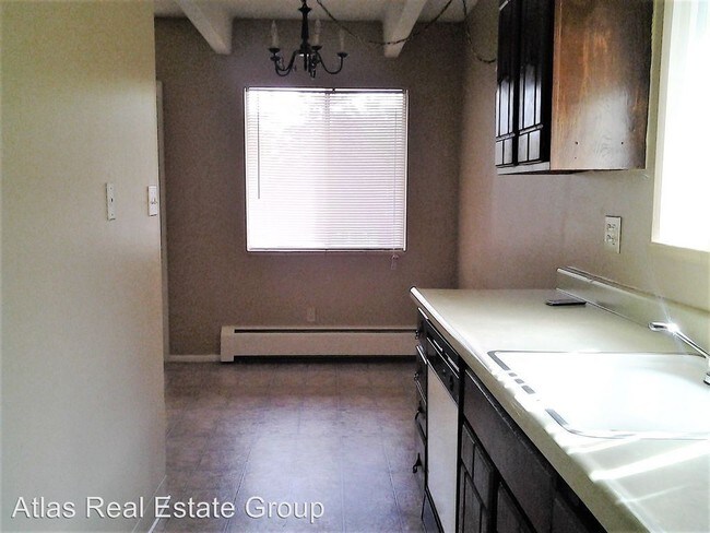 Building Photo - 1389 Quari St