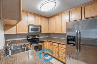 Building Photo - 3525 Grove St Building Photo - 3525 Grove St