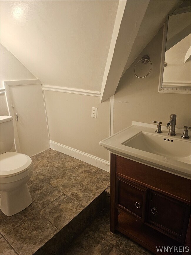 Foto del edificio - 530 W Ferry St