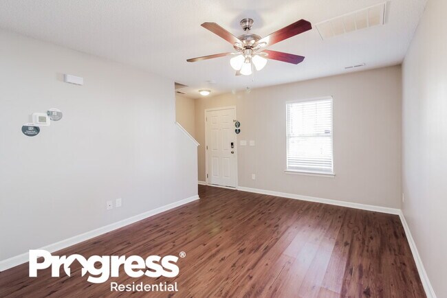 Foto del edificio - 5104 Oak Pasture Ln