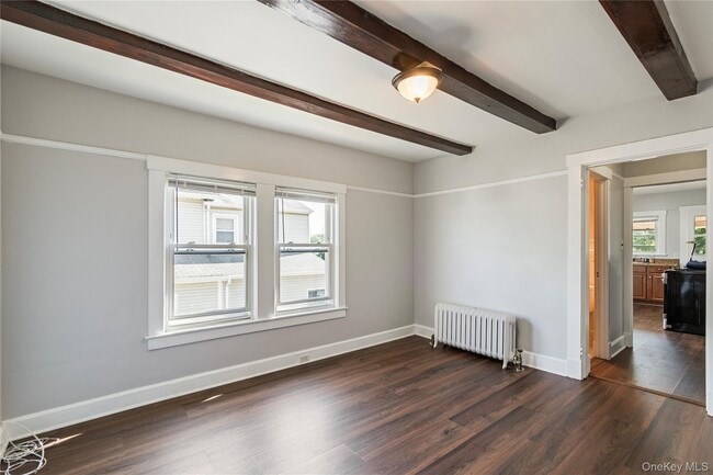 Building Photo - 26 S Bayles Ave