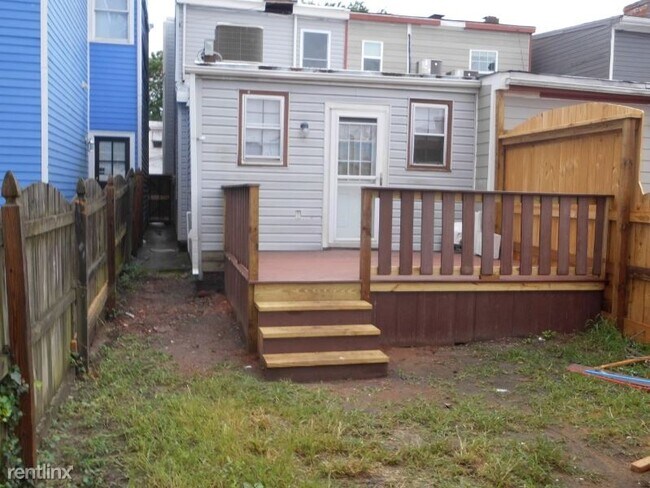 Building Photo - 4 br, 2 bath House - 1420 W Clay St
