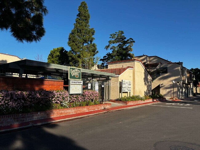 Building Photo - 3509 W Greentree Cir