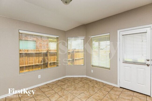 Foto del edificio - 5152 Grayson Ridge Dr
