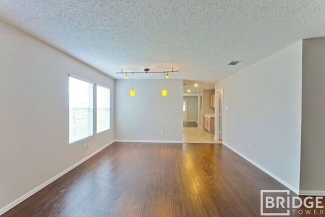 Building Photo - 707 Gunters Mtn Ln