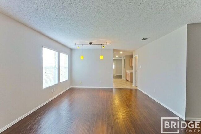 Foto del edificio - 707 Gunters Mtn Ln