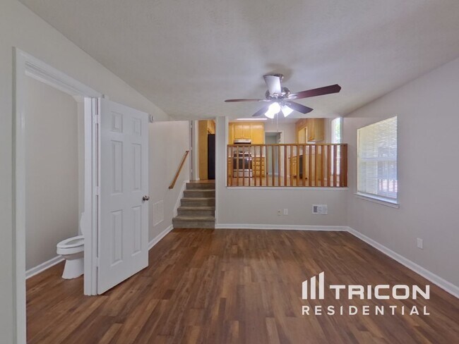 Foto del edificio - 3757 St James Ct